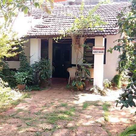 Rodrigues Guest House Calangute Luaran gambar